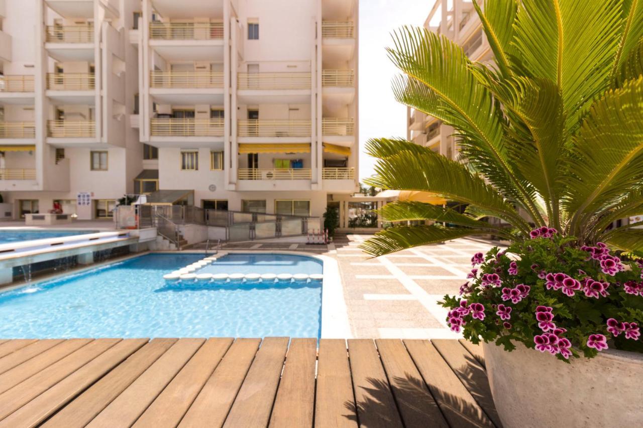 Novelty Con Vistas Al Mar Apartment Salou Bagian luar foto