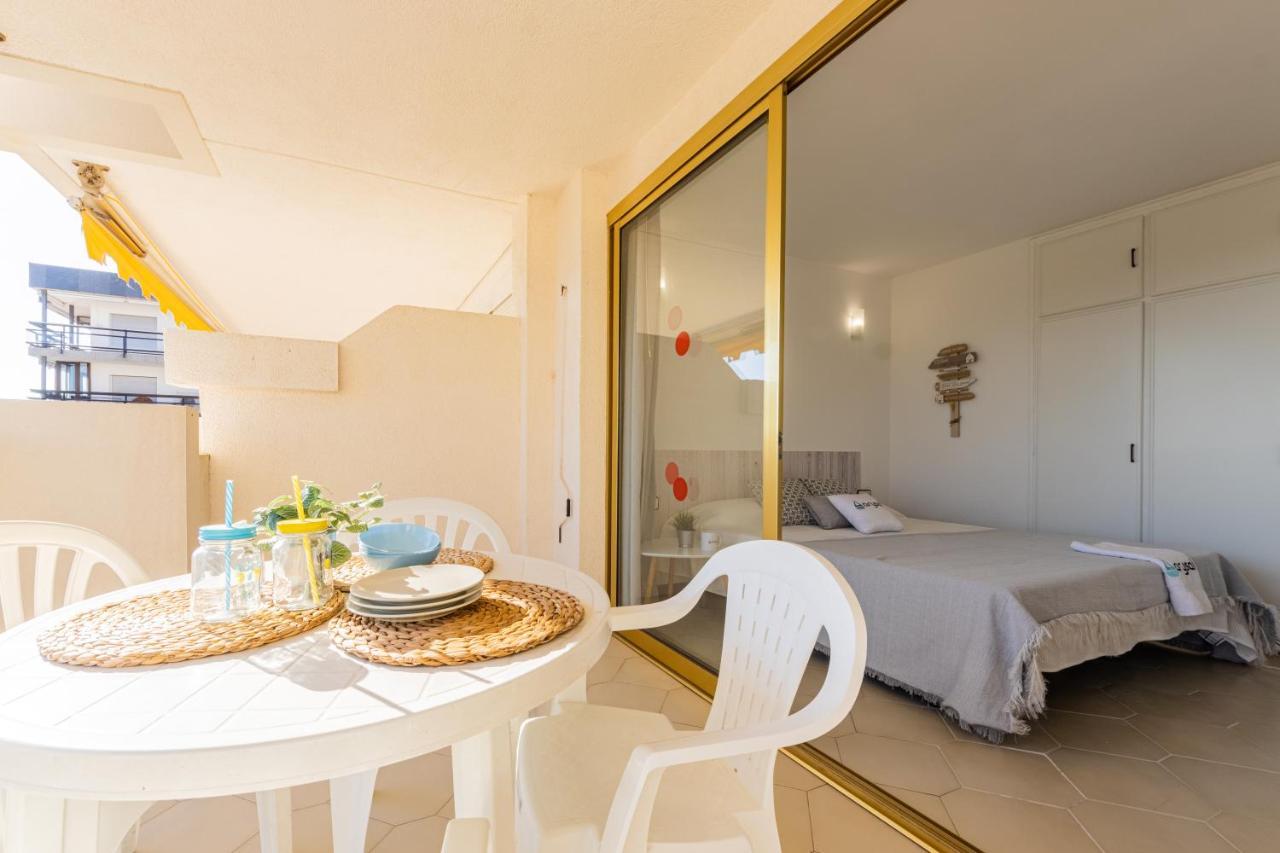 Novelty Con Vistas Al Mar Apartment Salou Bagian luar foto
